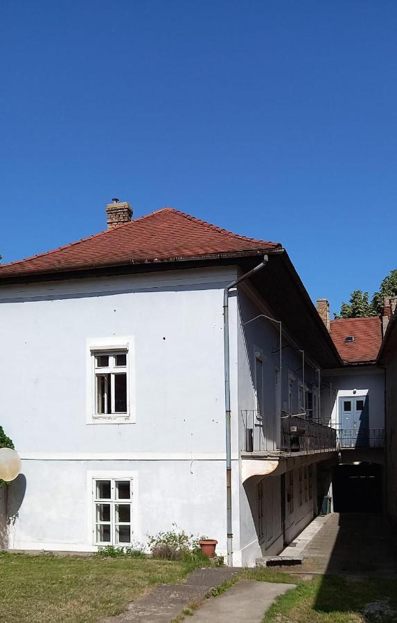 דירות Sátoraljaújhely Via Tokaj Vendeghaz מראה חיצוני תמונה